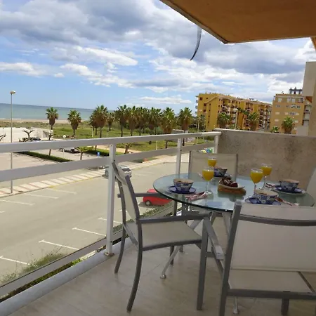Neptuno - Frente A La Playa *